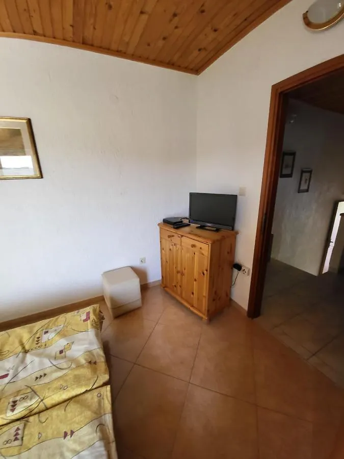 Apartmani Mira Supetarska Draga Affittacamere