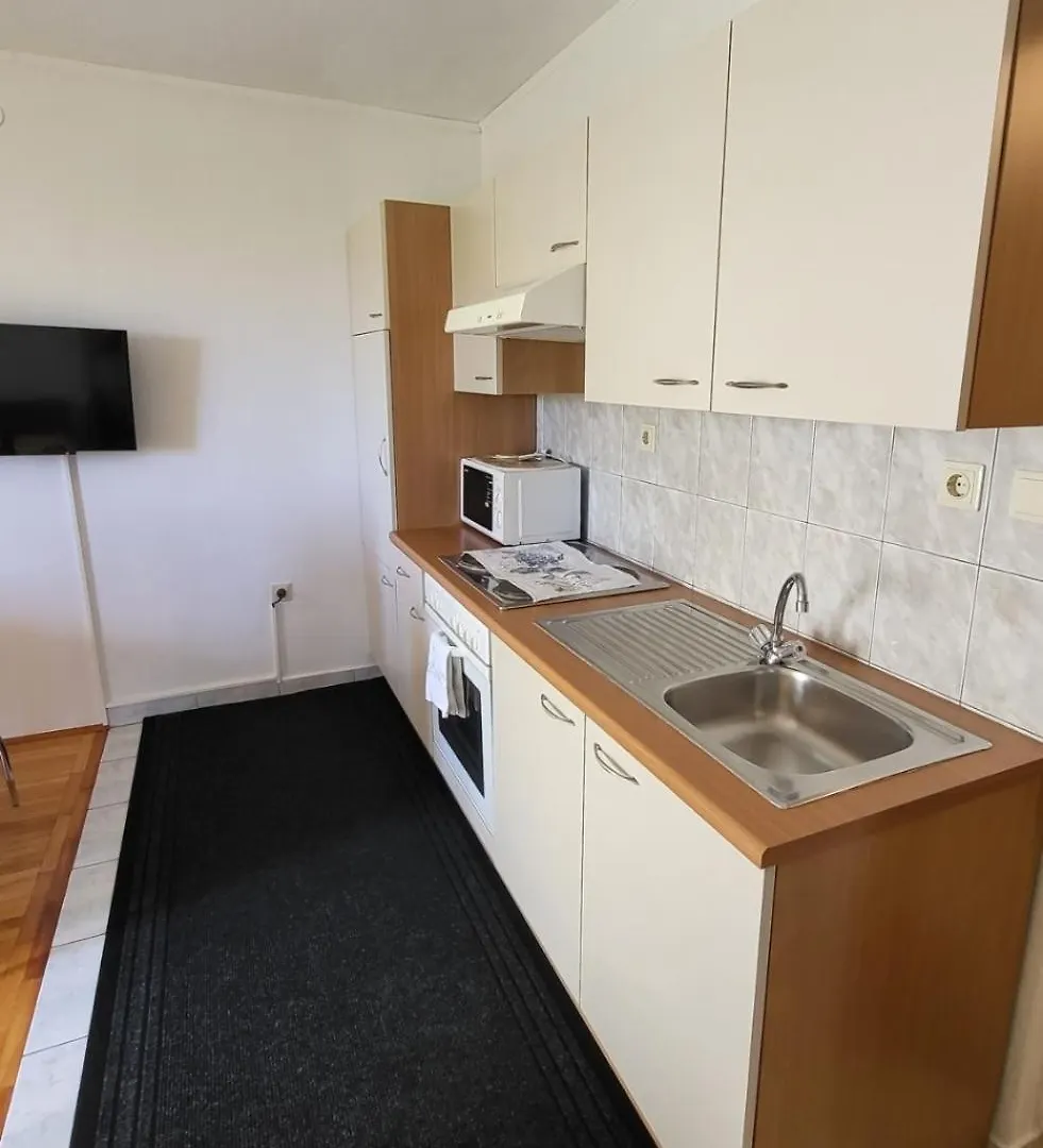 Apartmani Mira Supetarska Draga 3*,  Croazia
